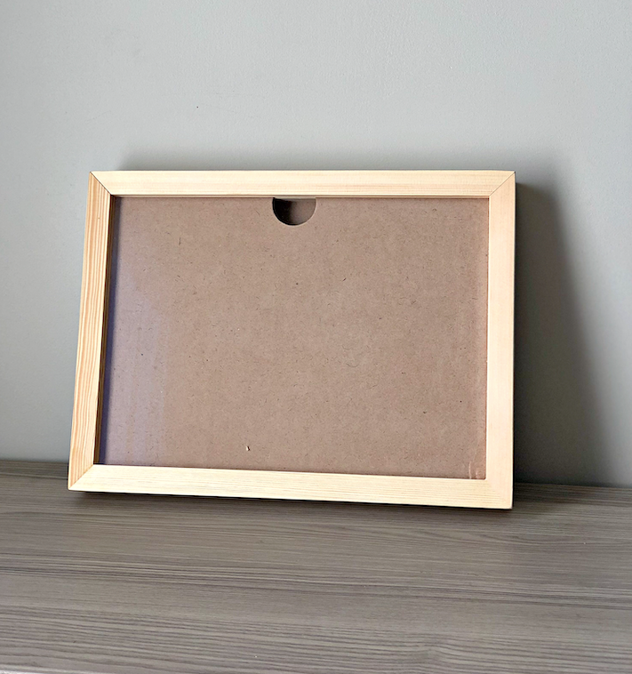 Kids Art Display Frame – Easy Swap Drawing Showcase
